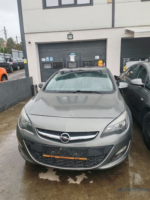Dezmembrez OPEL ASTRA P-J Notchback 1.6 2019 B16XER 85 KW 2019