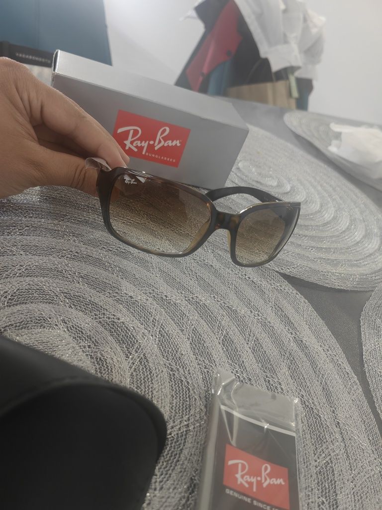 Ochelari de soare rayban