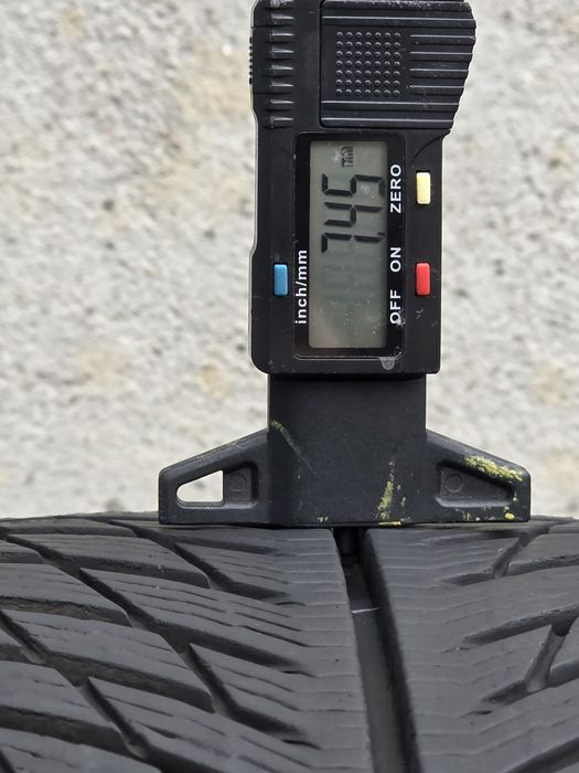 Vând patru anvelope de iarna michelin pilot alpin  235 60 18 dot 2723