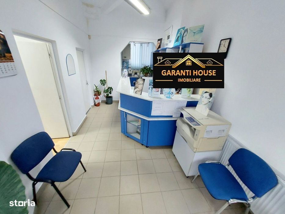 Ultracentral, spatiu comercial, vitrina stradala, 400€/luna