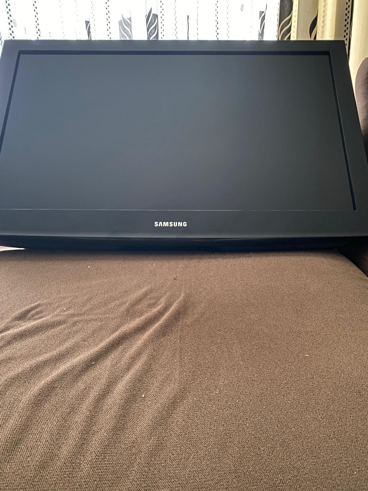 TV Samsung 80cm LCD