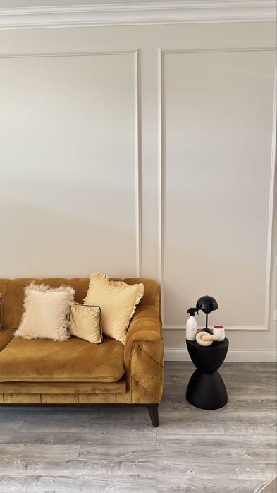 Трехместный диван