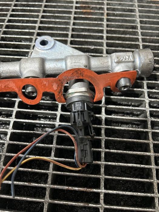 Rampa injectoare Suzuki Grand Vitara 1.9 DDIS 2006 - 2012 129CP F9QB Euro5 (1294) ...