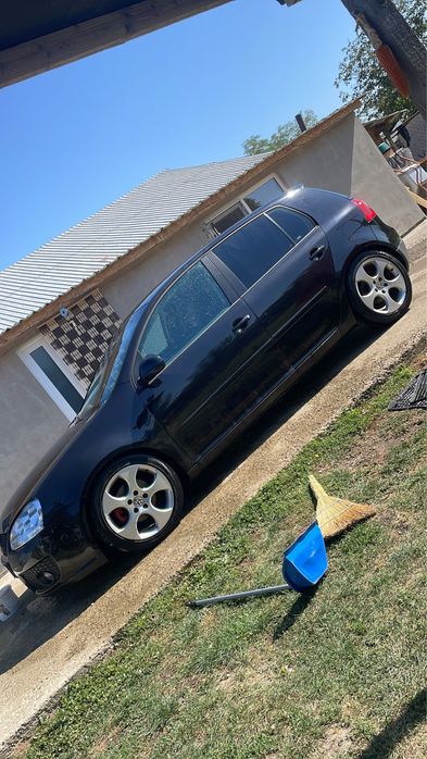 Vand sau schimb golf 5 1.9d