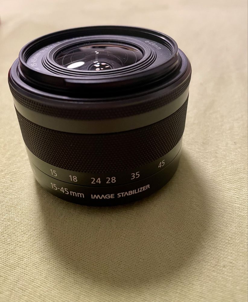 CANON EOS M6 15-45 + EF 50mm