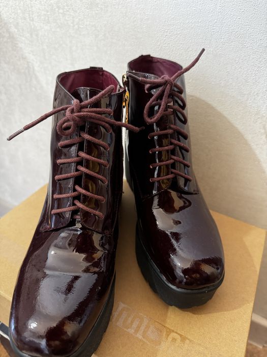 продам лакированные ботинки