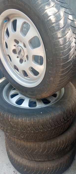 Jante Bmw / 16      5*120 cu anvelope de iarnă