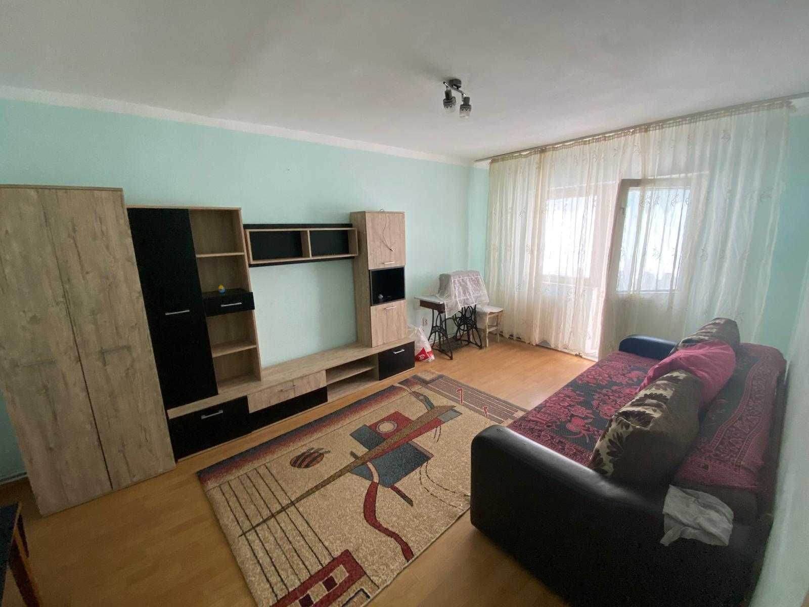 Inchiriez apartament 3 camere
