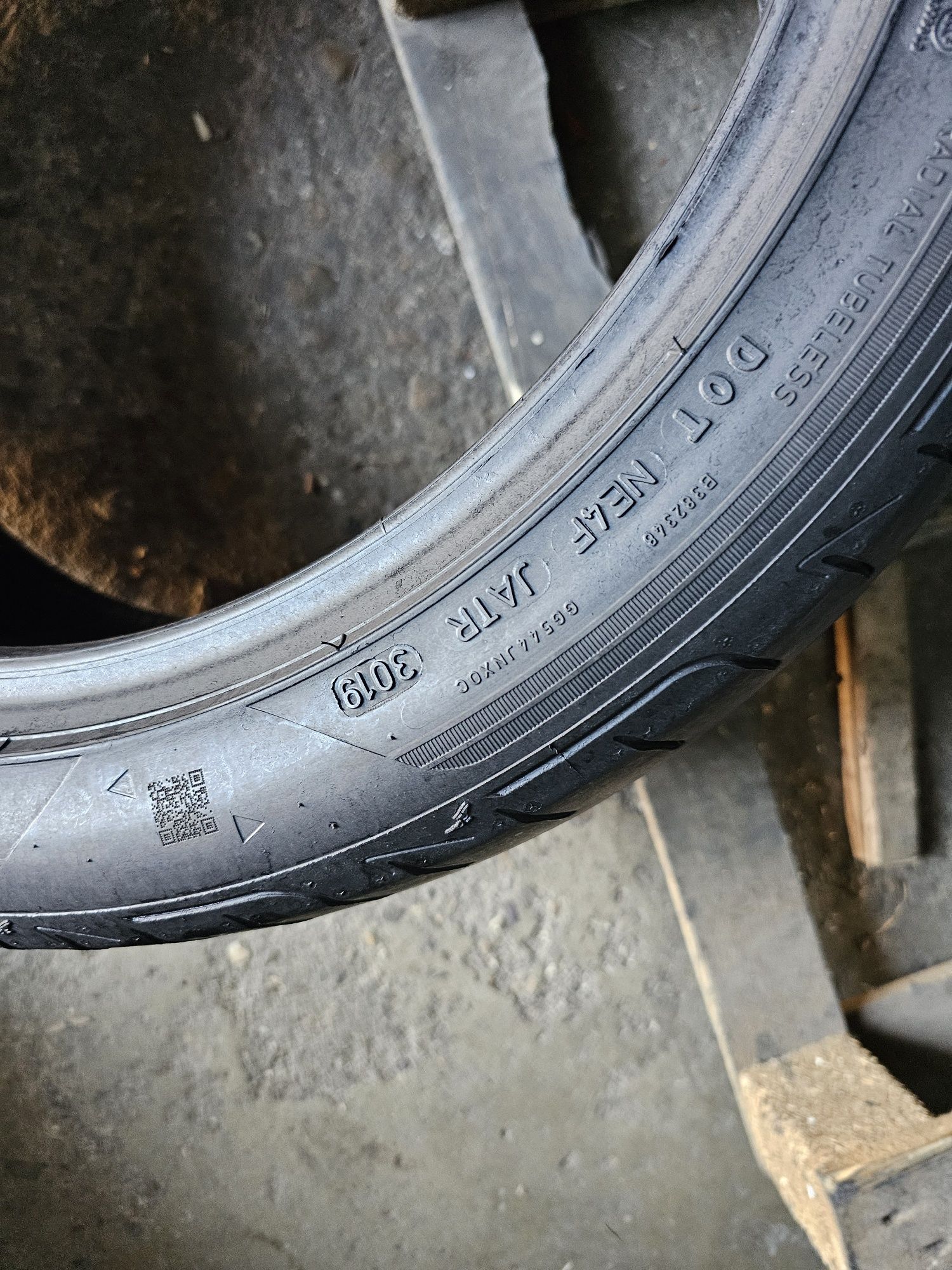 2 anvelope vara 225 45 18 Goodyear Runflat