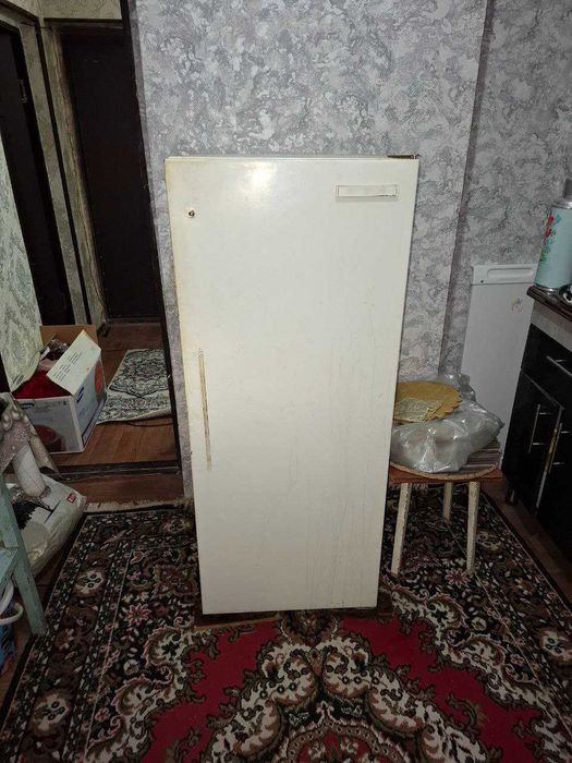 Холодильник б\у в рабочем состоянии