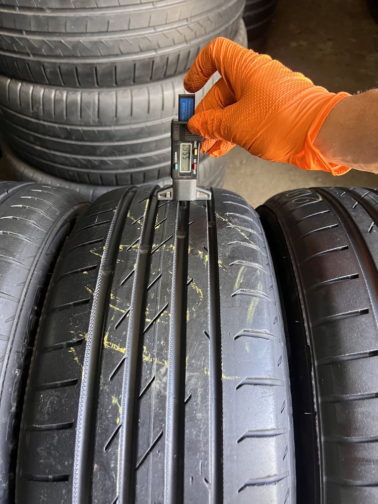 4 anvelope vara 225/45/17 , Nokian , RunFlat !