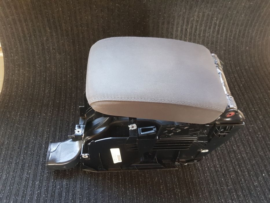 Подлакътник VW Golf 5 Фолцваген Голф 5