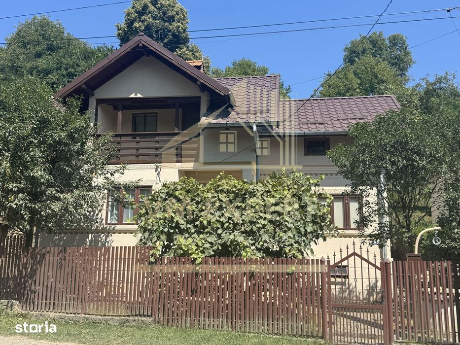 Casa 6 Camere Teren 1005 Mp  Bughea De Jos Argeș