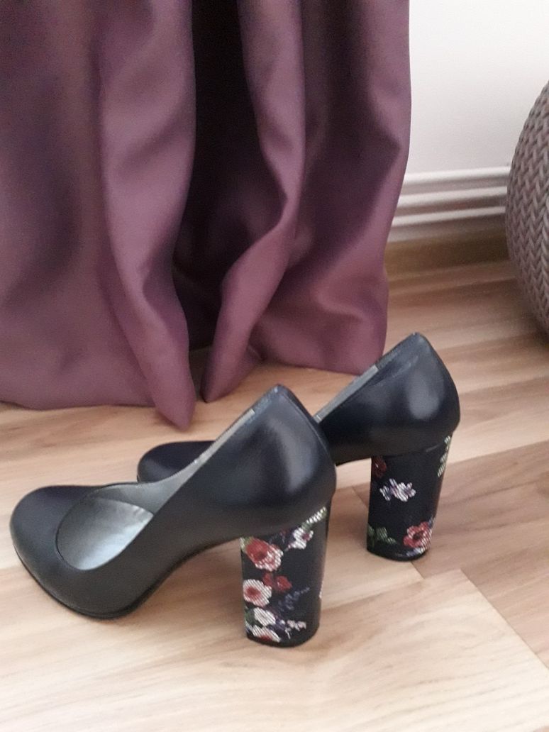 Pantofi dama cu toc imprimeu floral