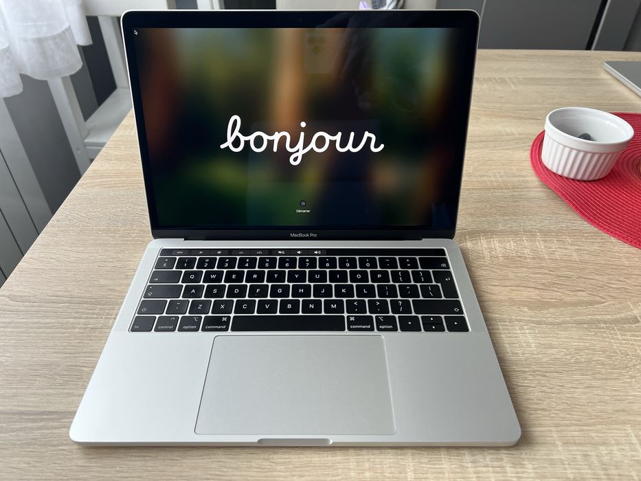 Macbook Pro 2018 Silver 13 inch