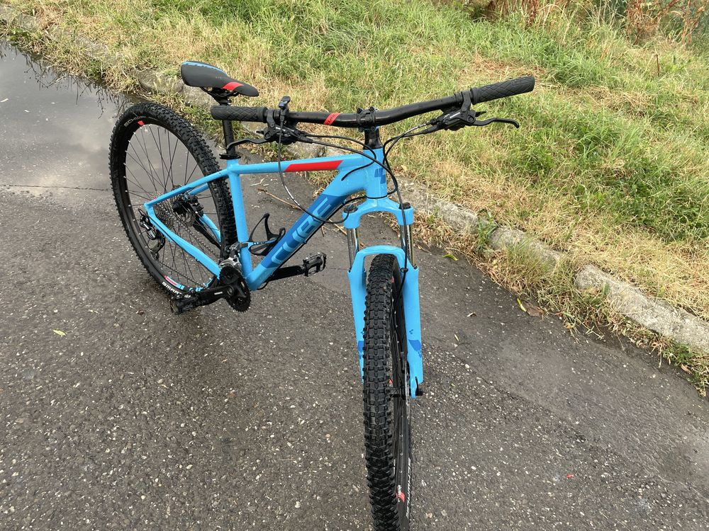 Bicicleta Cube 29 aim sl