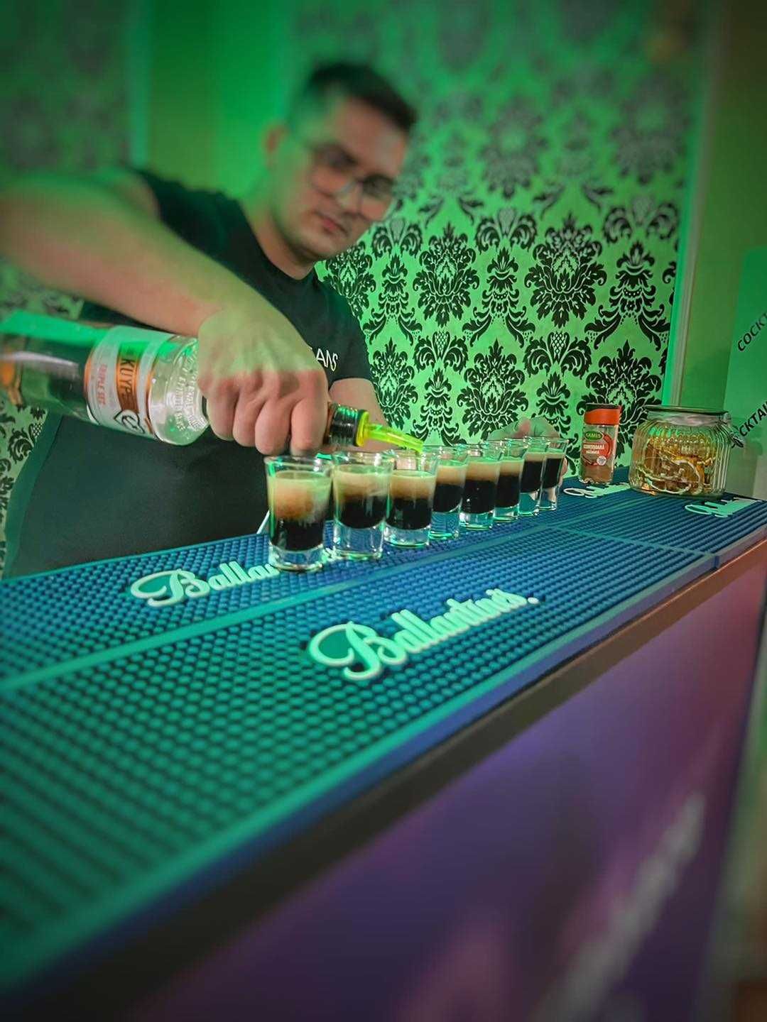 Bar mobil-Marius Patrascu Cocktail bar