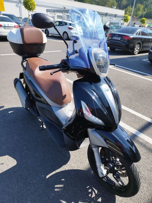 Piaggio Bevely Sport Touring