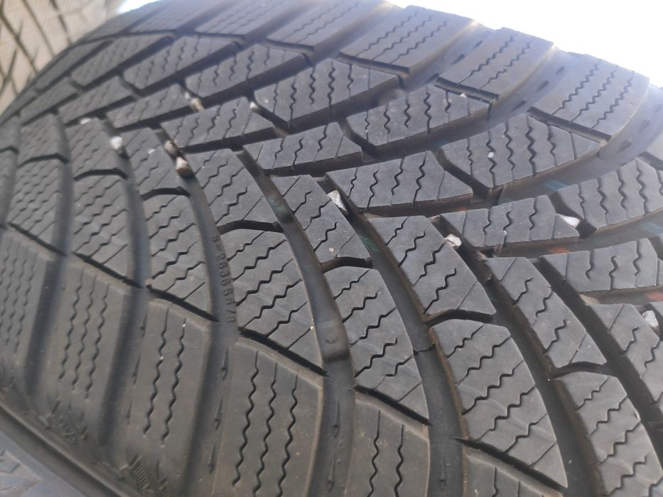 2бр Зимни гуми 195 60 18 - Semperit - DOT 2022