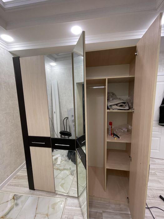 Шкаф прихожей сатылады