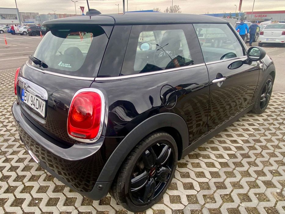 Mini ONE Automat, impecabil