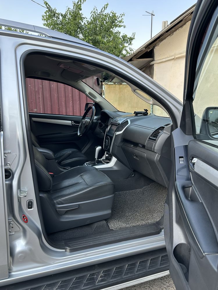 Isuzu D-Max 4х4 (спец. версия с завода)