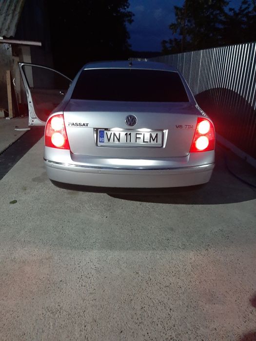 Vând VW Passat b5.5 2.5 TDI cutie automată!