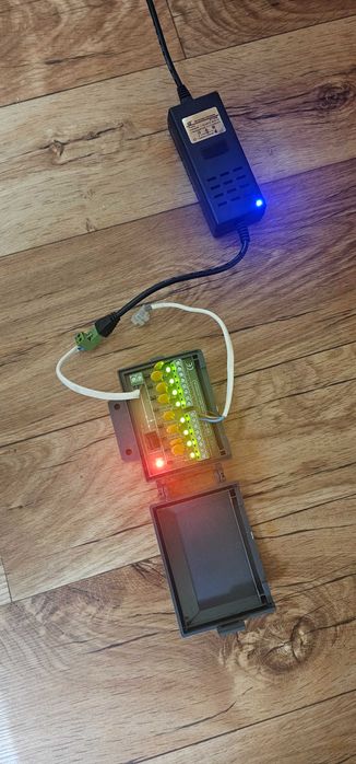 Модуль распределения питания для систем видеонаблюдения