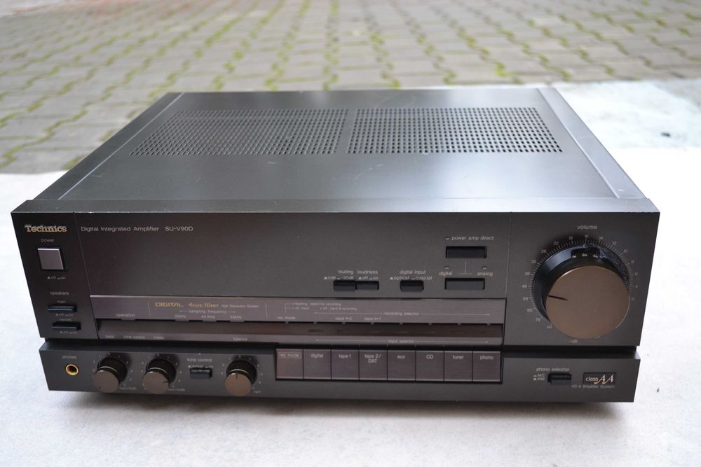 Amplificator Technics SU V 90 D