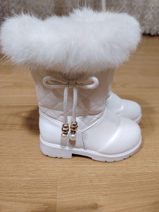 Cizmulițele  albe fetiță  nr27