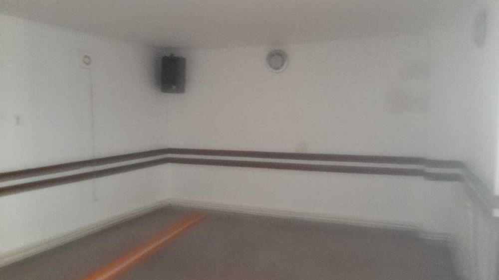 Inchiriez spatiu comercial