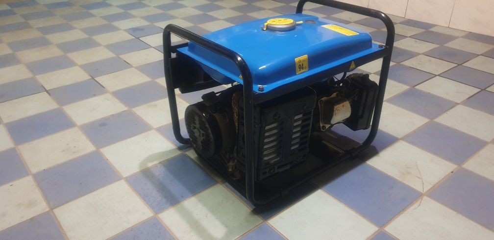 De vânzare Generator  Gude GSE 2700