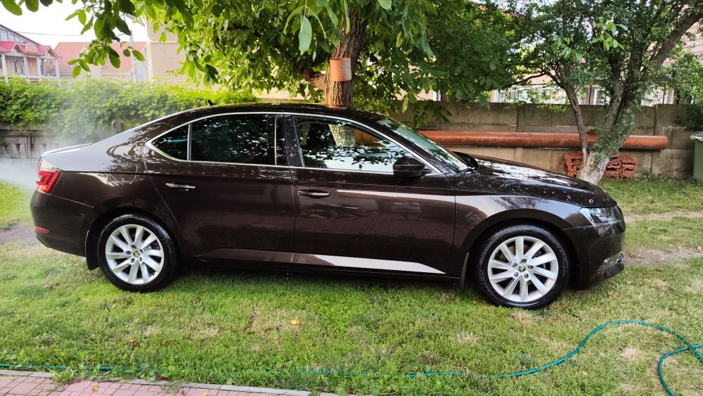 Skoda Superb 2.0 TDI DSG 150 CP