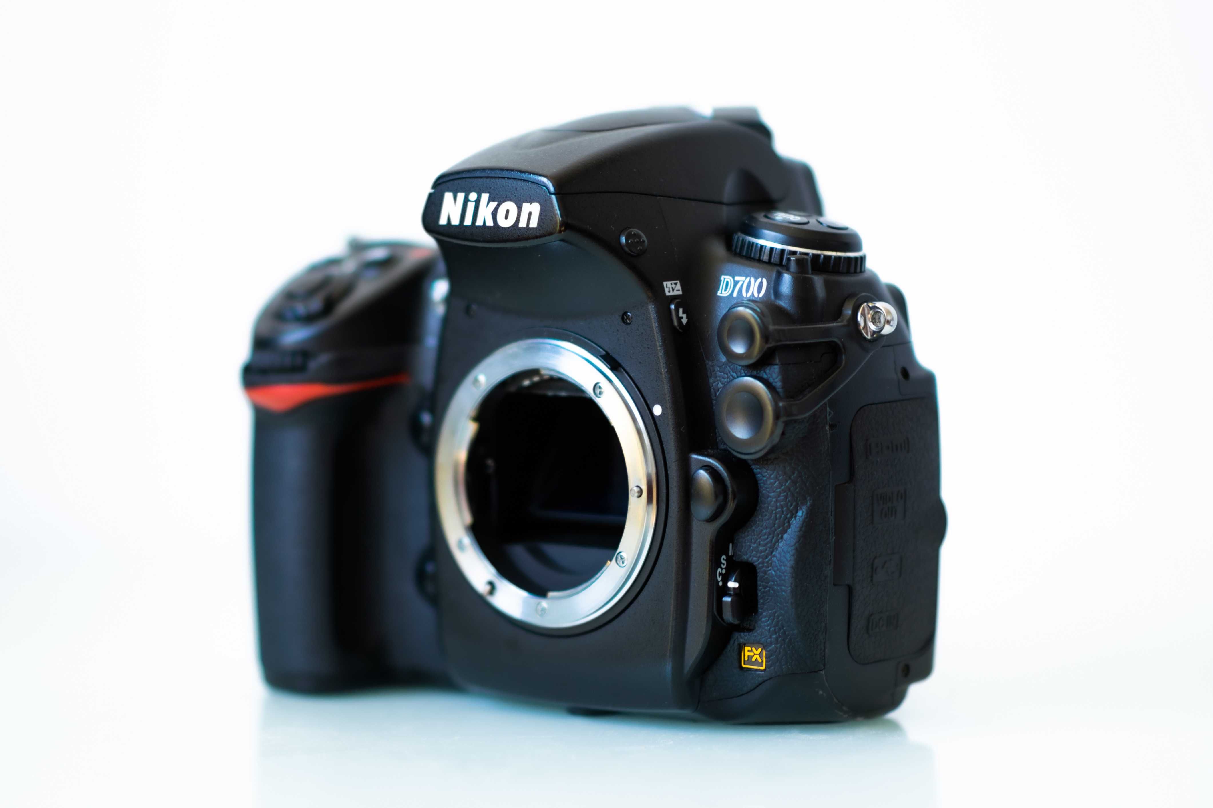 Dslr NIKON D700 stare excelenta, Full Accesorii