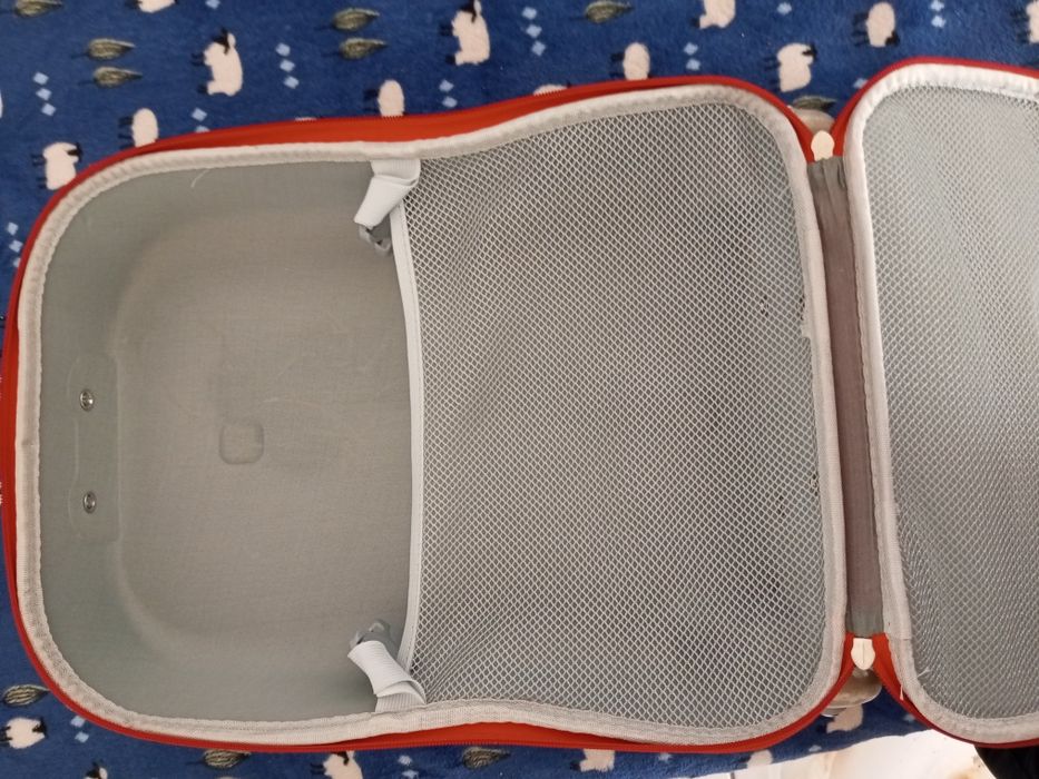 Детский чемодан для игрушек и вещей