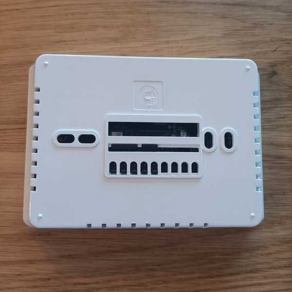 НОВ! Смарт WiFi термостат за газов котел, програмируем хронтермостат
