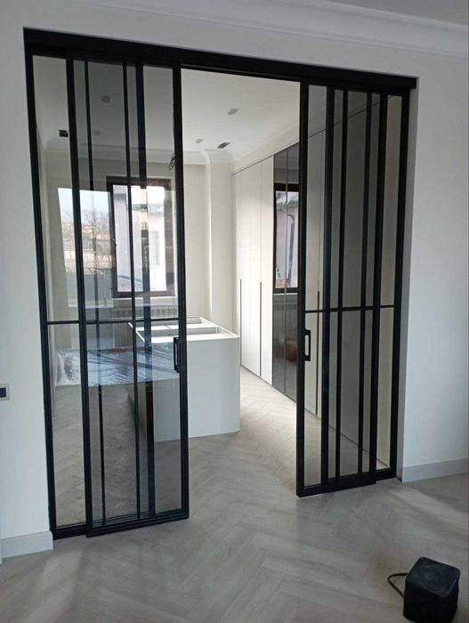 Металлоконструкции ЛОФТ перегородки, двери, распашные, раздвижные и др