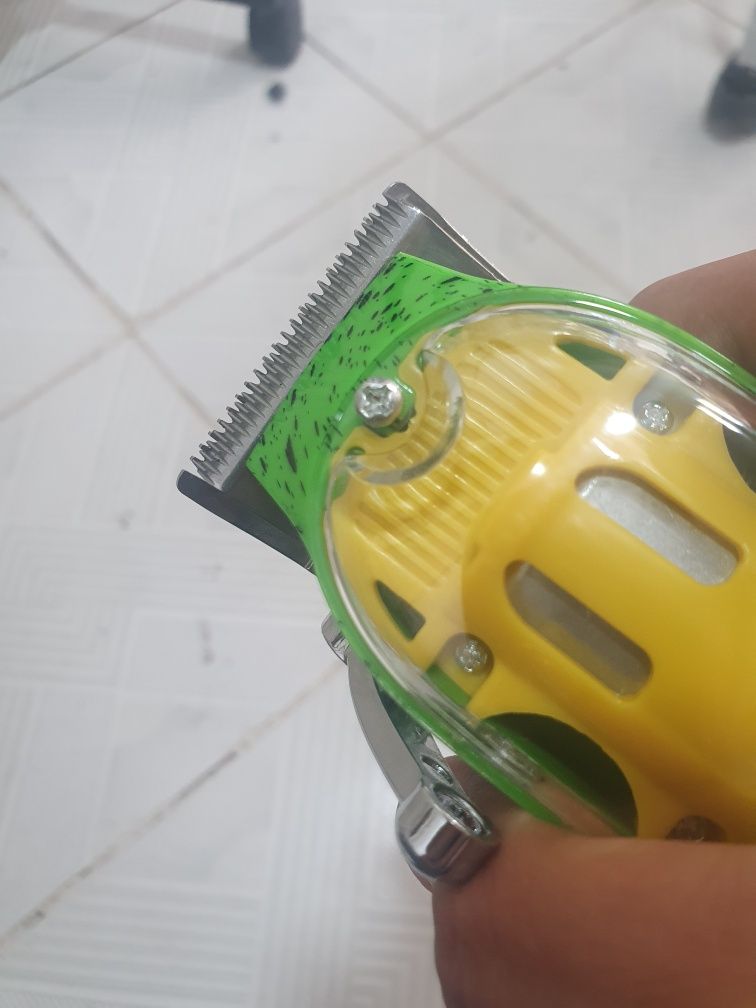 JM-200 Professional hair clipper
