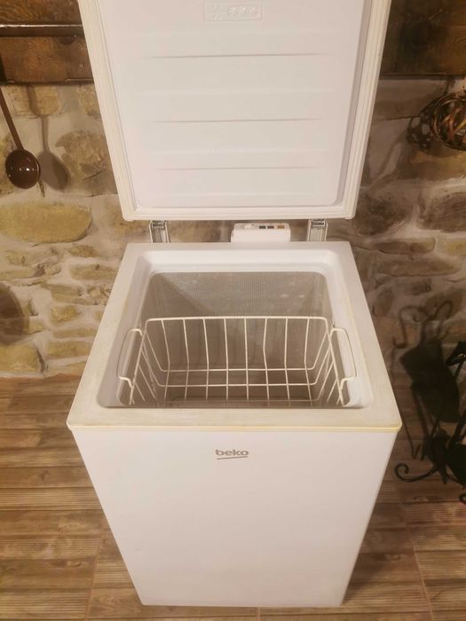 Продавам фризер ракла Beko