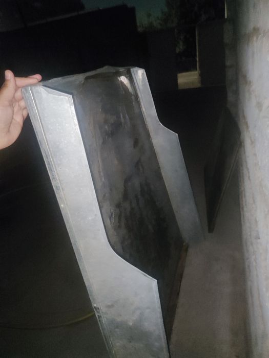 Damas  orqasiga tunika tayor