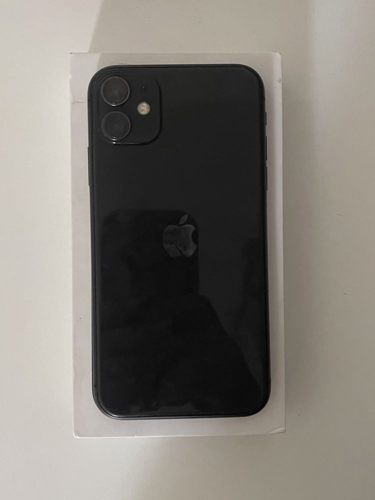 Iphone 11 , 128 GB