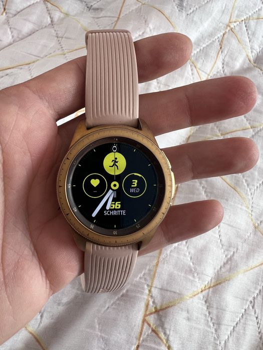 Samsung Galaxy watch Sm-r810 gold