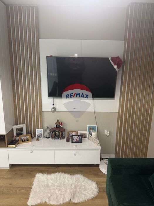 Продава се Тристаен апартамент в Варна, Левски - 90 кв.м за 2778 €/кв.м - Снимка #3