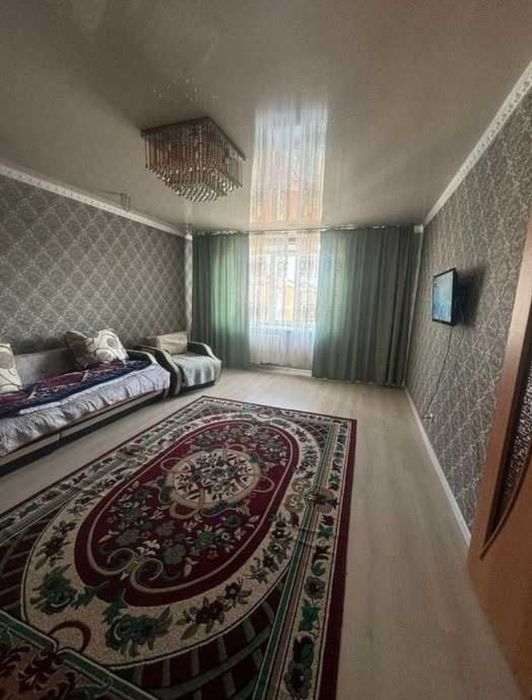 Сдам 3 КВ р- он Береке 200тыс к/у внутри, парням, девушкам