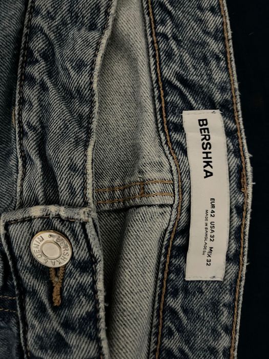 Blugi albastri BERSHKA