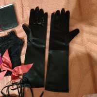 Атласные перчатки,чулки с кружевом