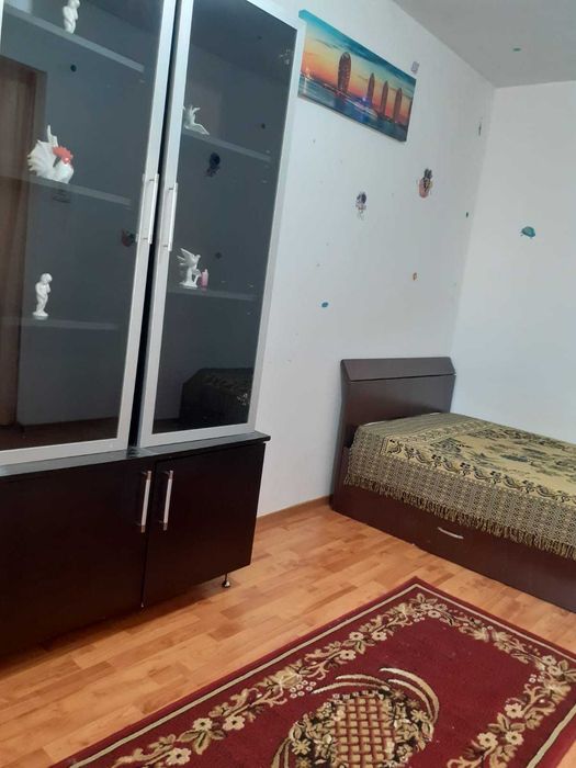 Închiriez apartament