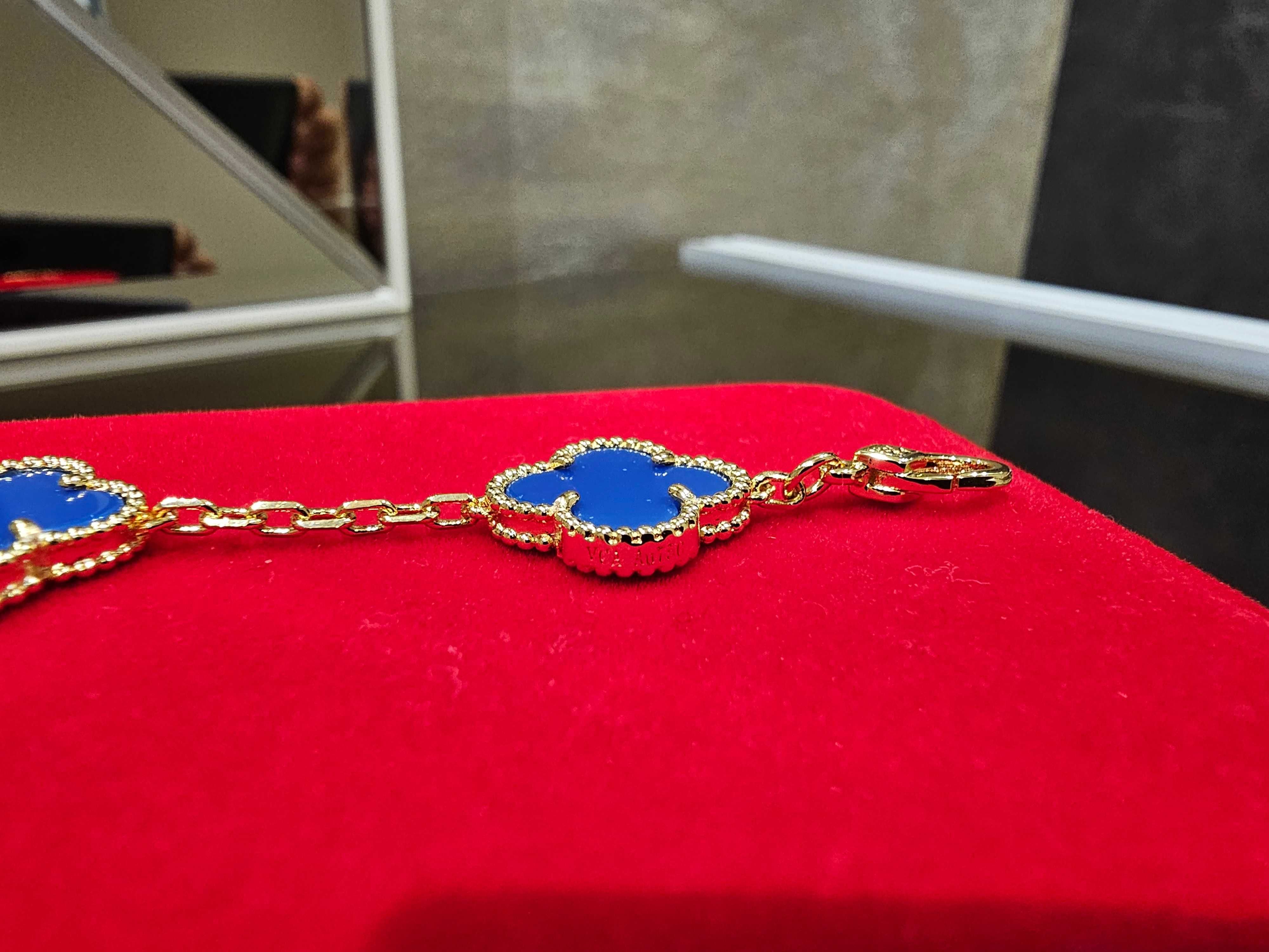 Van Cleef & Arpels VCA Blue 5 Motifs Vintage Alhambra Дамска Гривна