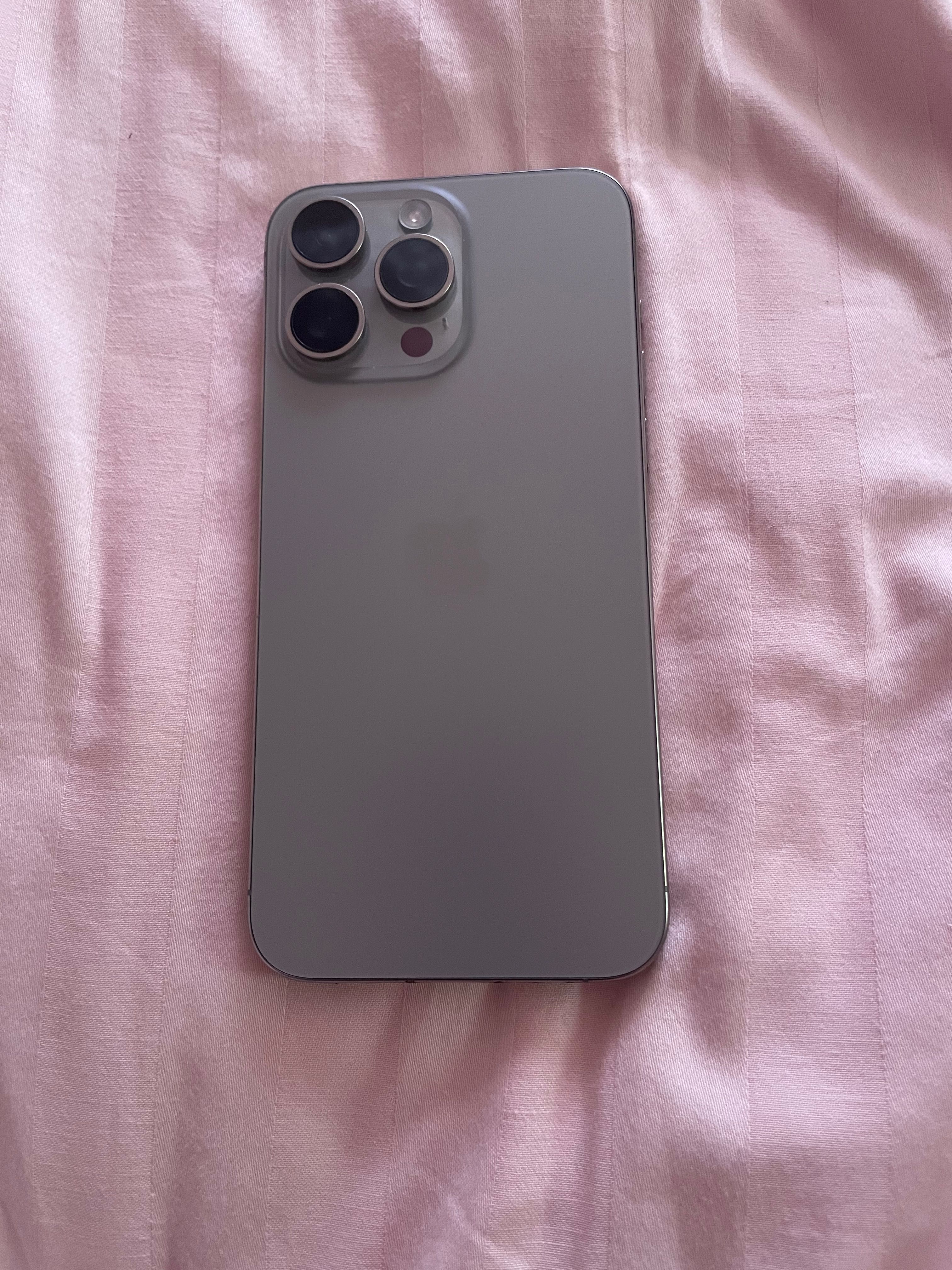 iPhone 15 Pro Max
