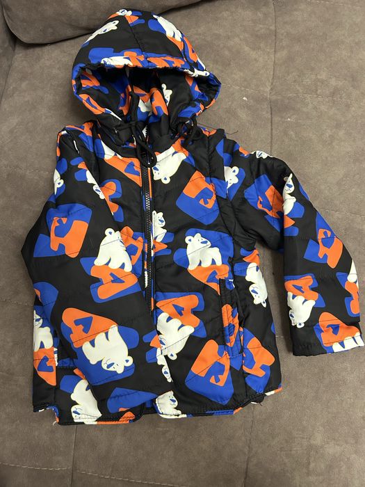 Куртка 2 в одном становится желеткой.